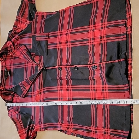 House of Harlow 1960 Size M Black & Red Plaid Silky Button Up Sleep Shirt, EUC - Picture 8 of 11